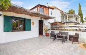 Beautiful home in MONTAURO with WiFi and 3 Bedrooms Montauro